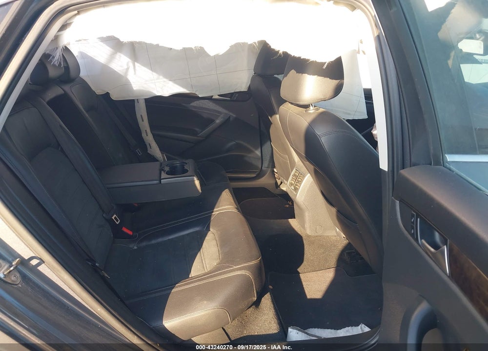 2014 VOLKSWAGEN PASSAT VIN: 1VWCN7A39EC083463