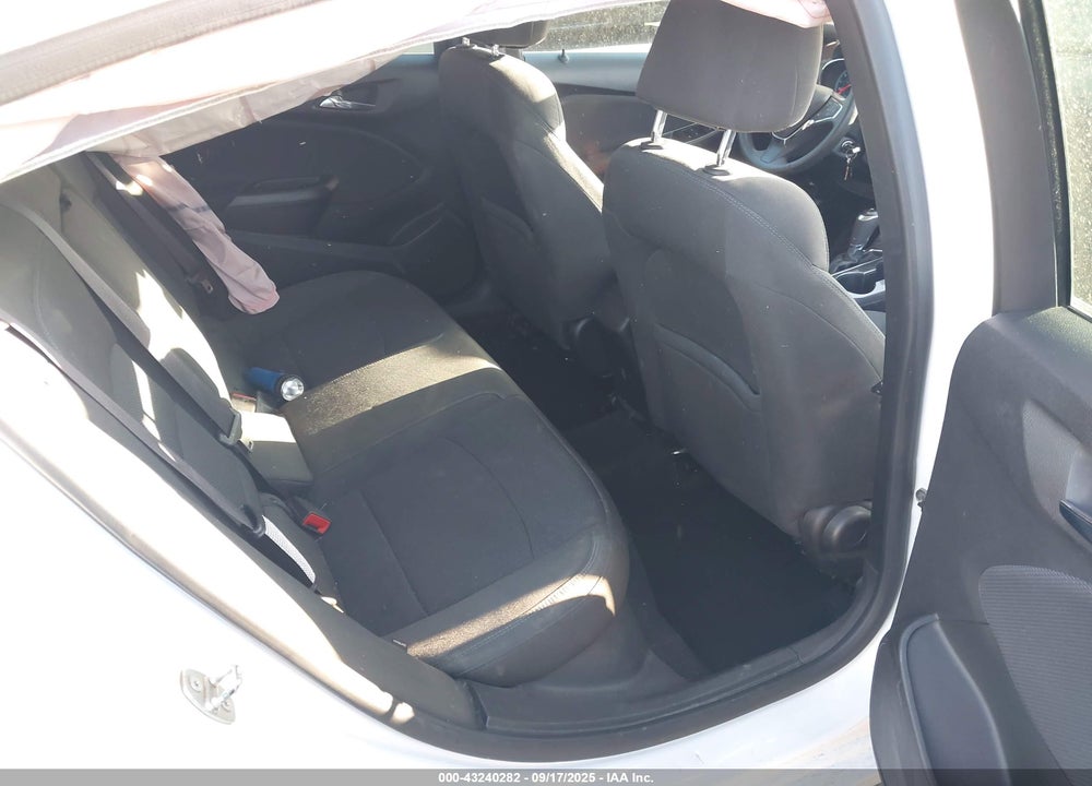 2016 CHEVROLET CRUZE VIN: 1G1BE5SM0G7299037