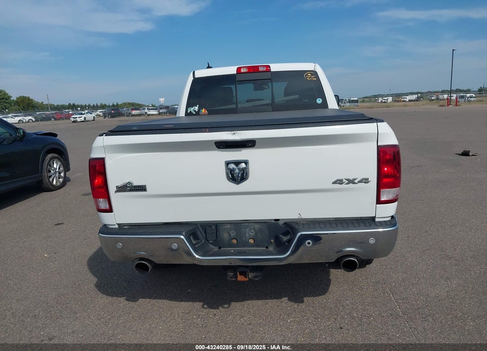 2018 RAM 1500 BIG HORN 4X4 6'4 BOX VIN: 1C6RR7TT1JS215198