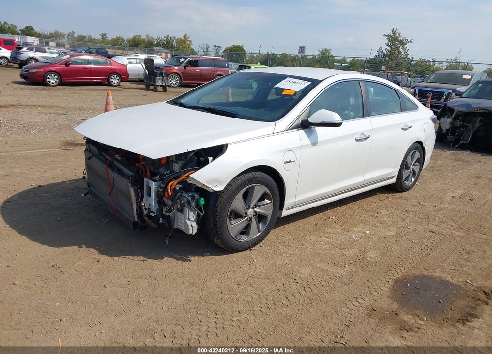 2016 HYUNDAI SONATA PLUG-IN HYBRID VIN: KMHE14L29GA021355