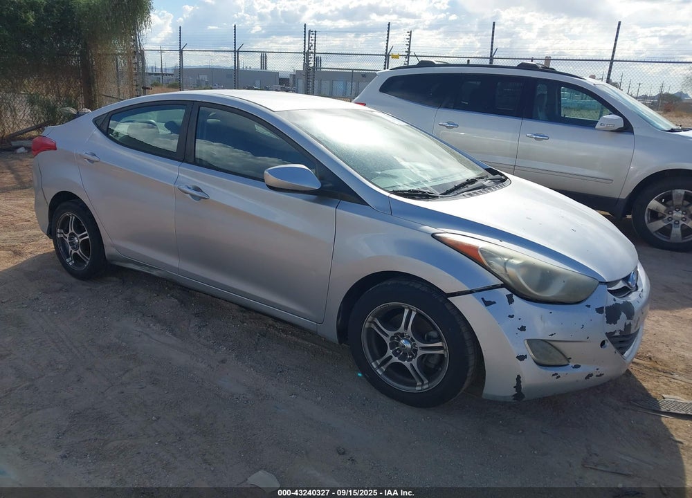 2013 HYUNDAI ELANTRA GLS VIN: 5NPDH4AE6DH158881