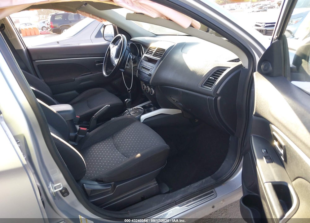 2011 MITSUBISHI OUTLANDER SPORT VIN: JA4AR4AU7BZ023223