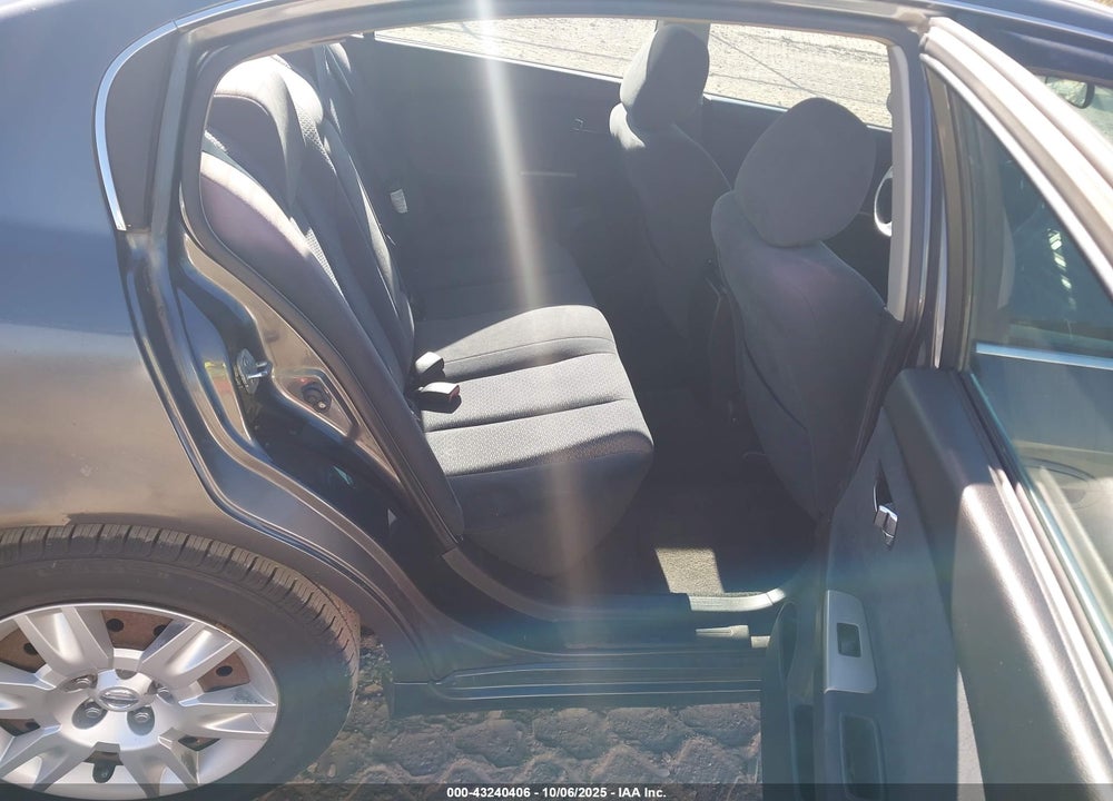 2005 NISSAN ALTIMA 2.5 S VIN: 1N4AL11D15N933604