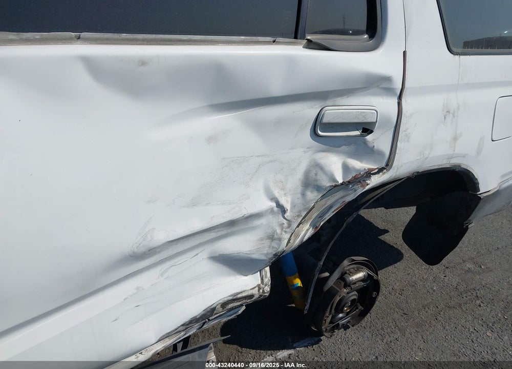 1996 TOYOTA 4RUNNER SR5 VIN: JT3HN86R9T0048601