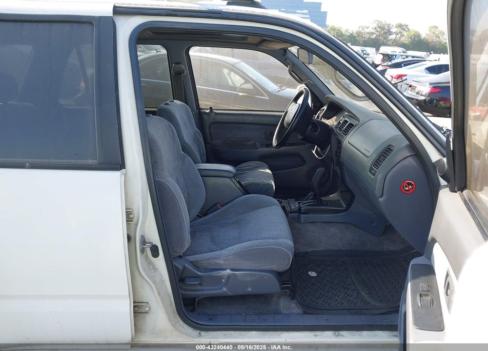 1996 TOYOTA 4RUNNER SR5 VIN: JT3HN86R9T0048601