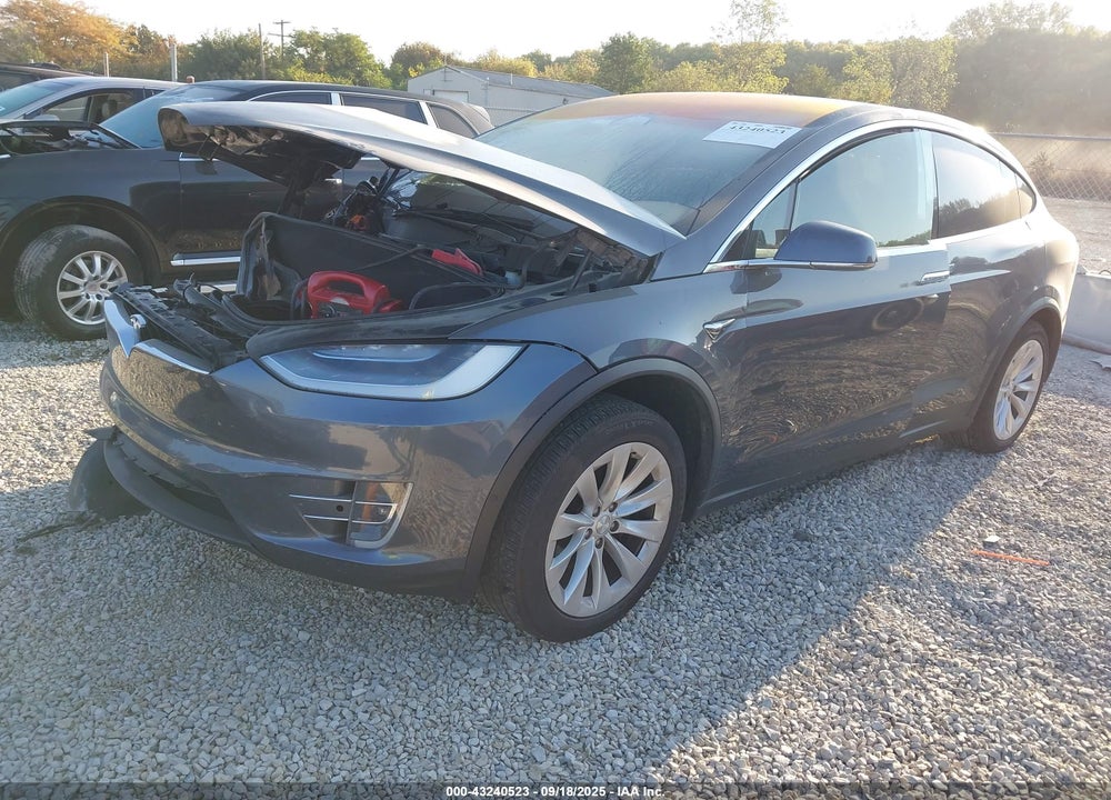 2020 TESLA MODEL X VIN: 5YJXCDE20LF263070
