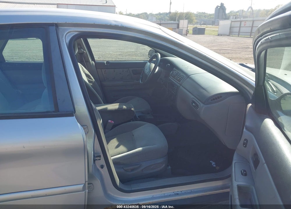 2003 FORD TAURUS SES VIN: 1FAFP55253G217431