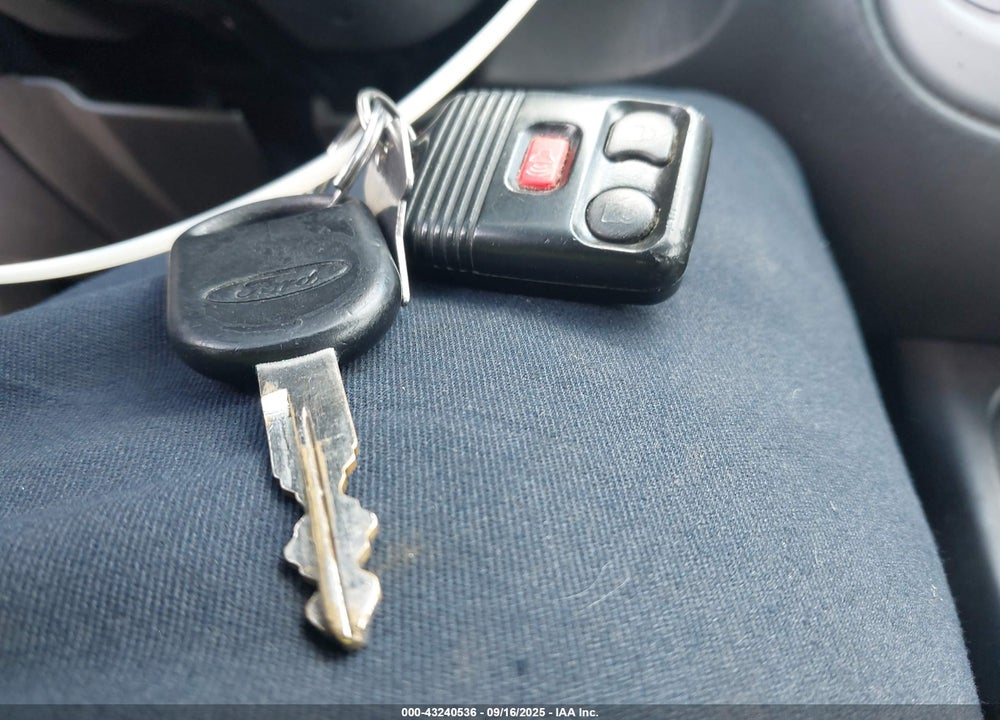 2006 FORD ESCAPE HYBRID VIN: 1FMCU96H76KC82049