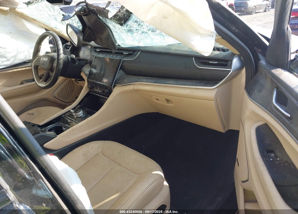 2022 JEEP GRAND CHEROKEE VIN: 1C4RJHBG5N8540563