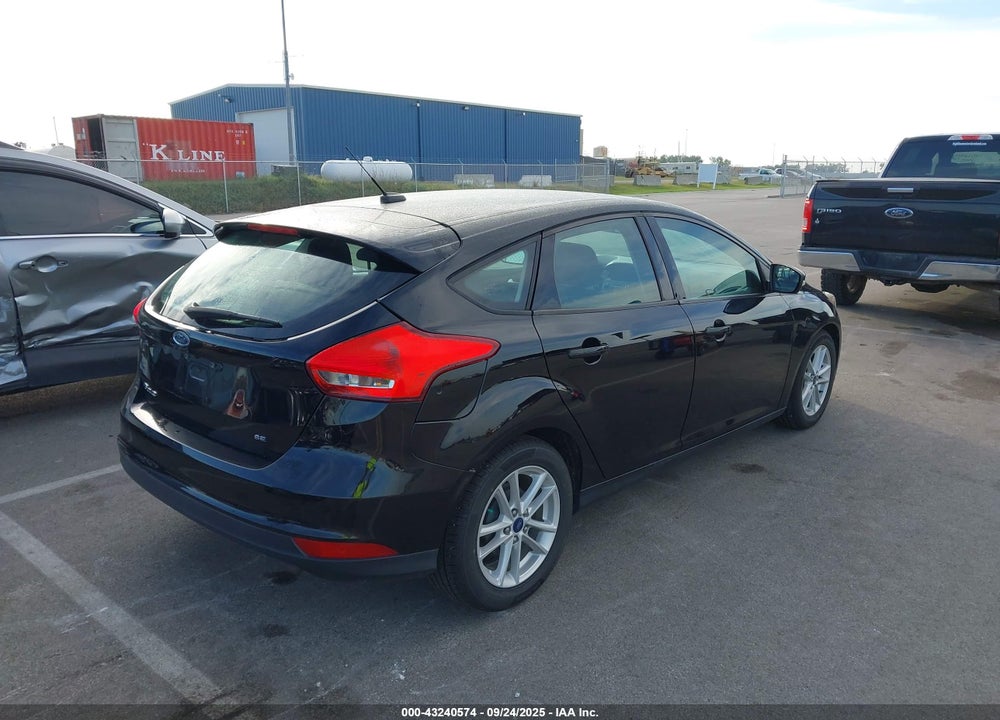 2017 FORD FOCUS SE VIN: 1FADP3K20HL258774
