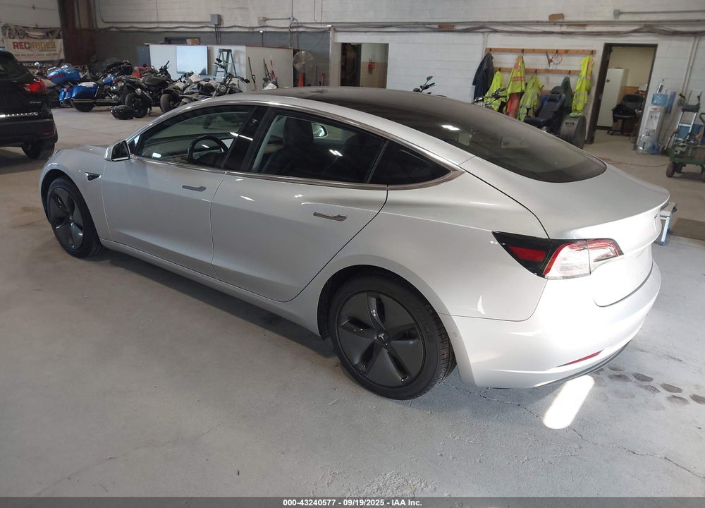 2018 TESLA MODEL 3 VIN: 5YJ3E1EA5JF042964
