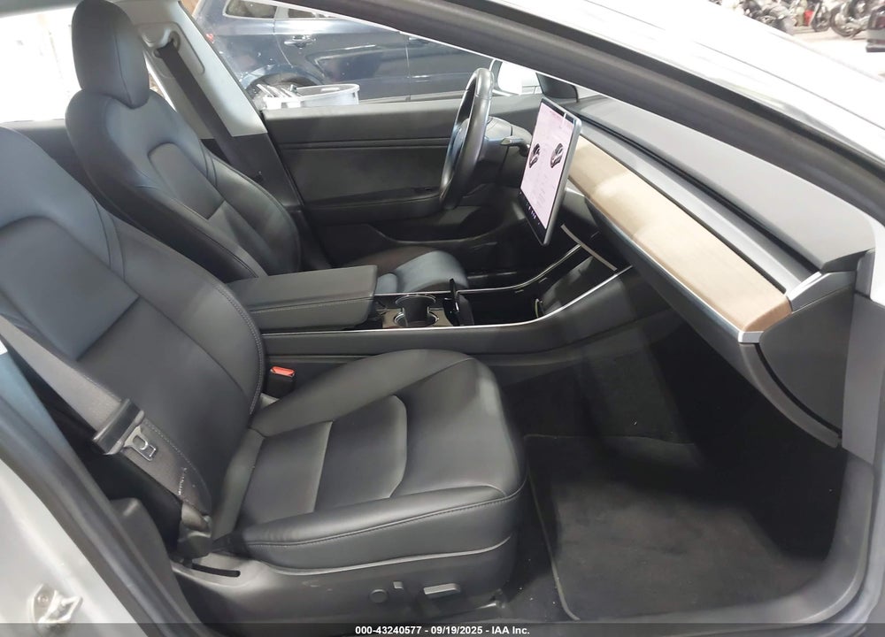 2018 TESLA MODEL 3 VIN: 5YJ3E1EA5JF042964
