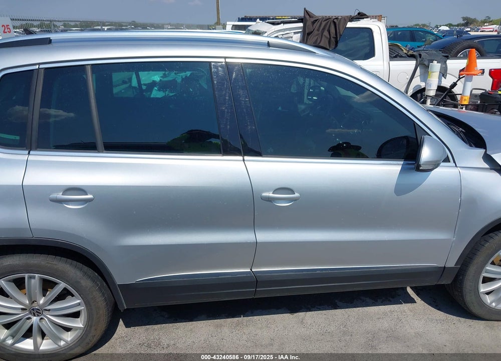2013 VOLKSWAGEN TIGUAN SE VIN: WVGBV7AX9DW507668