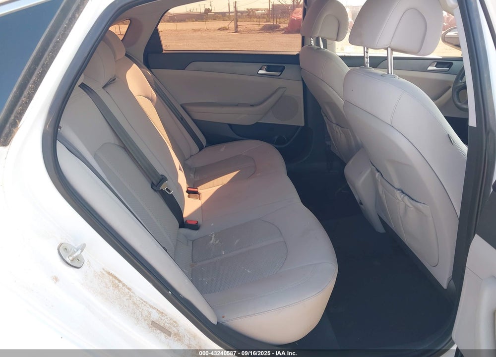 2017 HYUNDAI SONATA VIN: 5NPE24AF3HH553234
