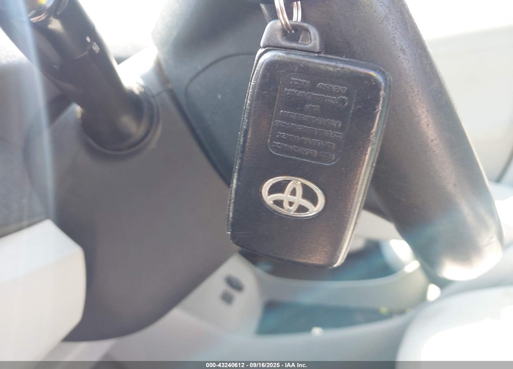 2012 TOYOTA PRIUS VIN: JTDKN3DU1C1569043
