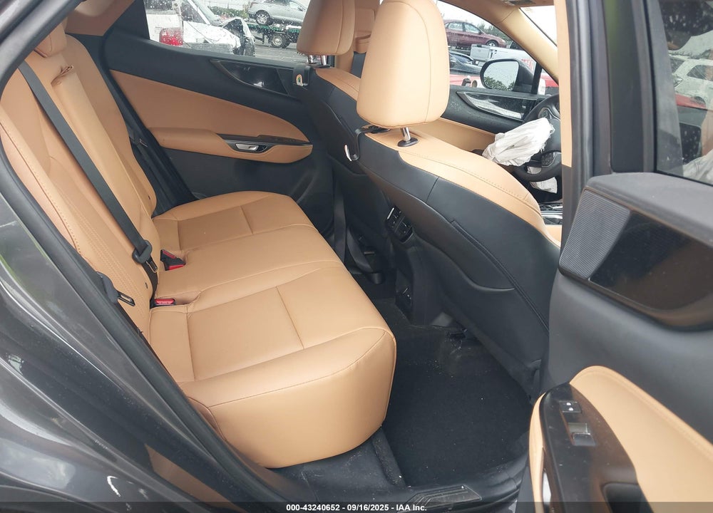 2025 LEXUS NX 250 VIN: 2T2ADCAZ4SC019436