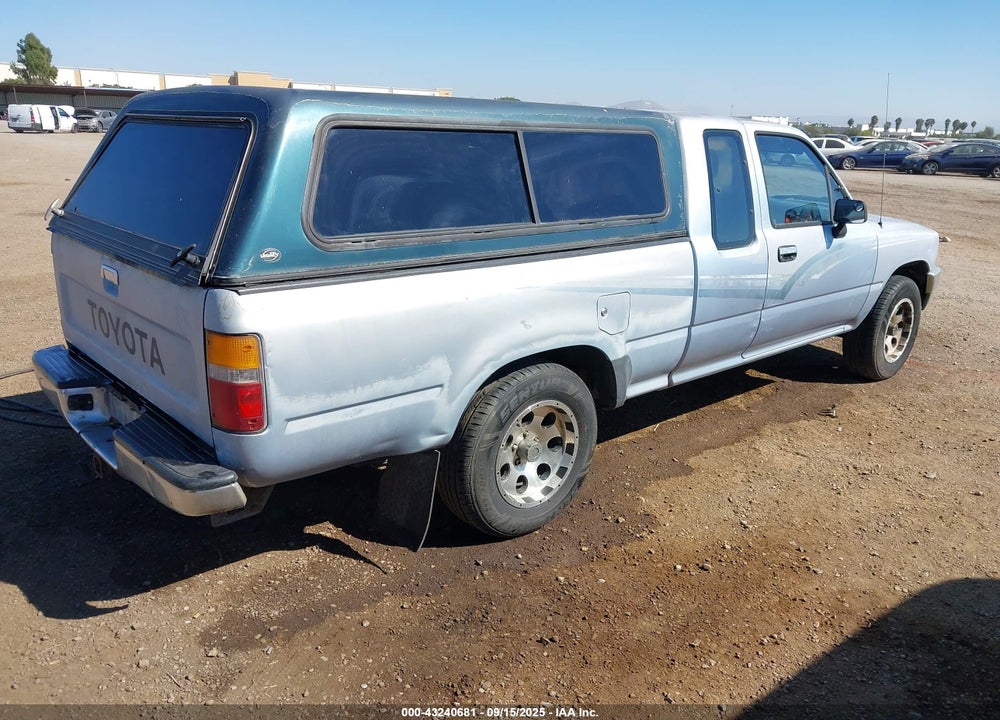 1989 TOYOTA PICKUP 1/2 TON EX LNG WHLBSE DLX VIN: JT4RN93P0K0009628