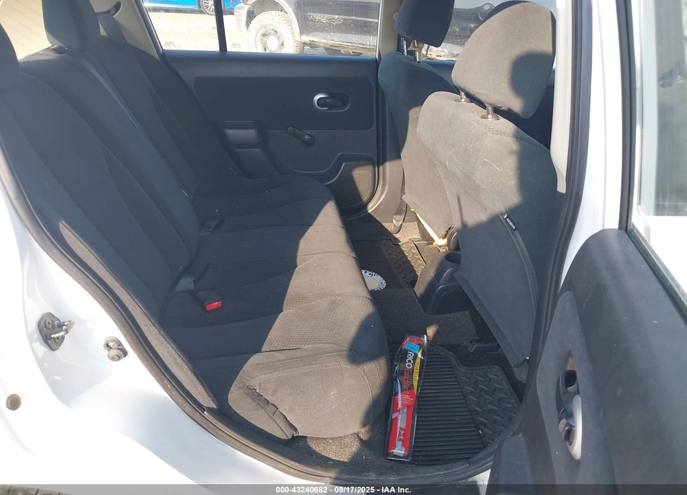 2011 NISSAN VERSA VIN: 3N1BC1CP1BL434094