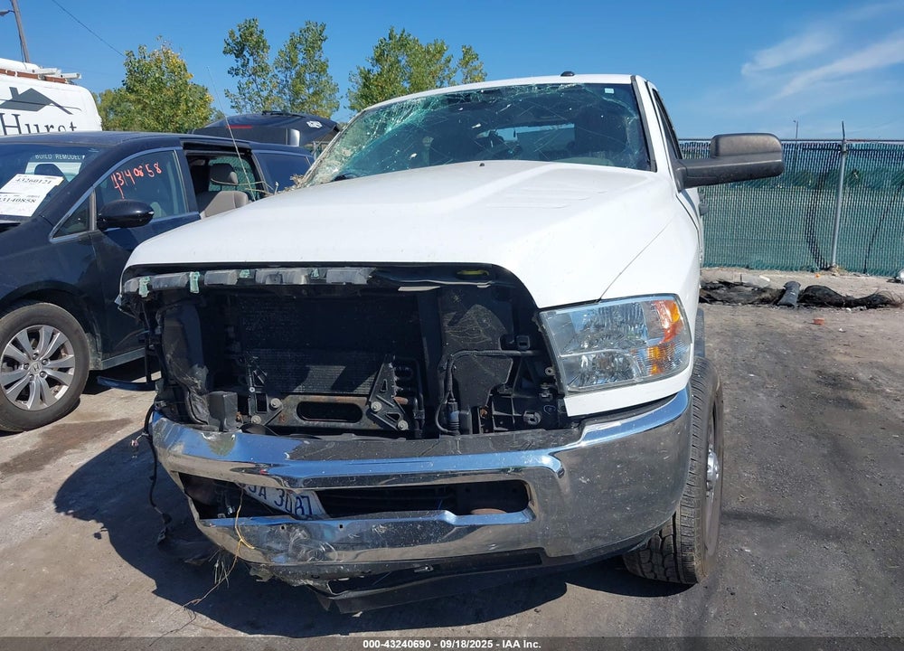 2014 RAM 2500 VIN: 3C6TR5DT8EG119252