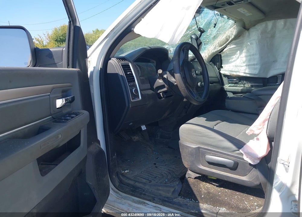 2014 RAM 2500 VIN: 3C6TR5DT8EG119252