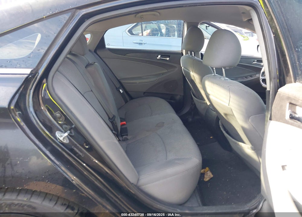 2012 HYUNDAI SONATA GLS VIN: 5NPEB4AC1CH441885
