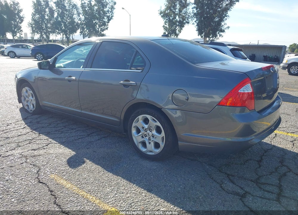 2011 FORD FUSION VIN: 3FAHP0HA4BR221721