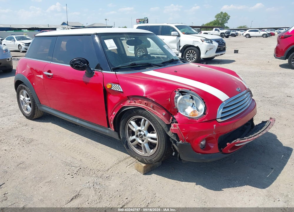 2013 MINI HARDTOP COOPER VIN: WMWSU3C58DT372953