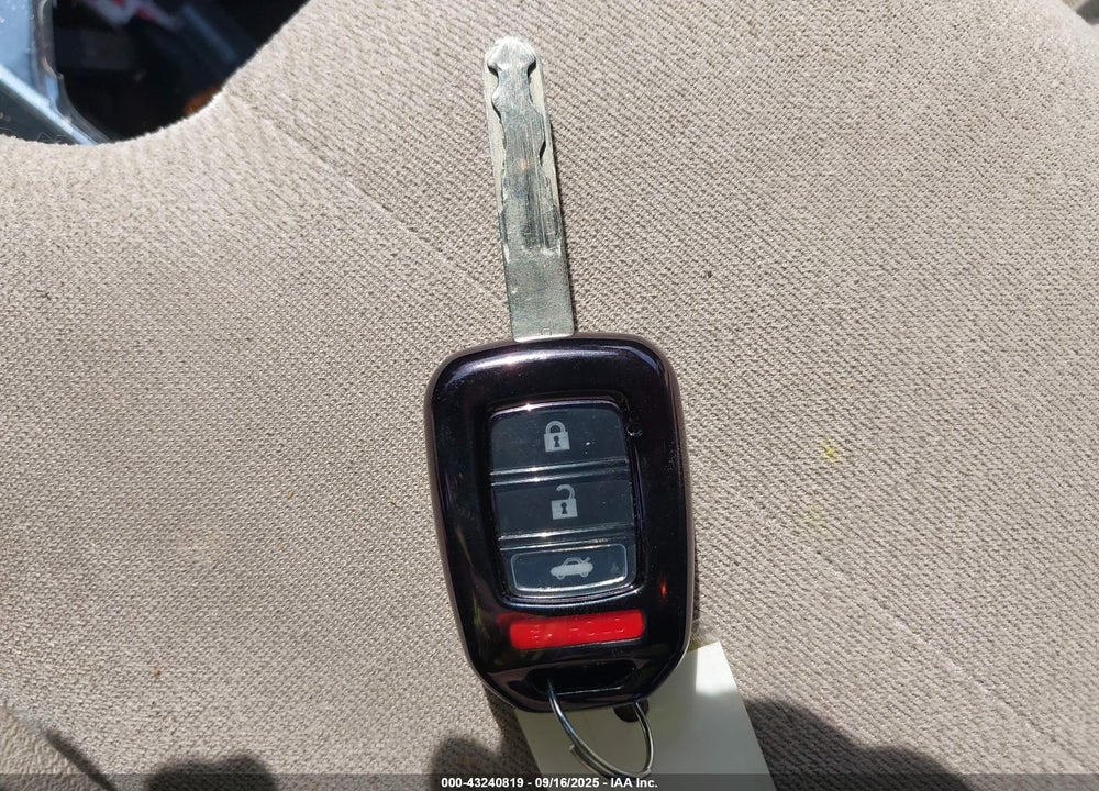 2013 HONDA ACCORD VIN: 1HGCR2F30DA032383