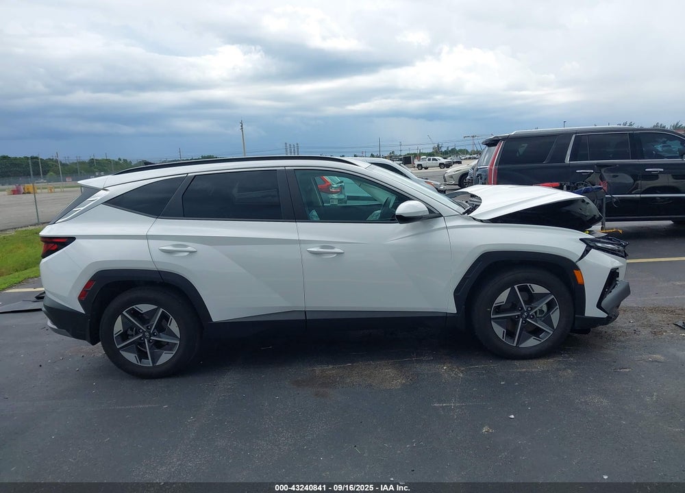 2025 HYUNDAI TUCSON SEL VIN: 5NMJB3DE0SH542353