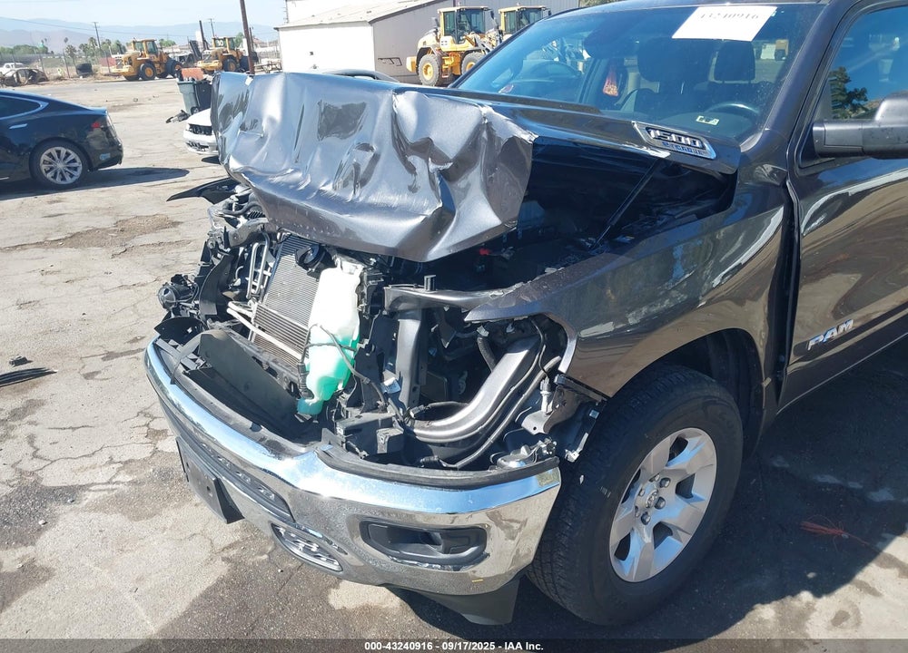 2023 RAM 1500 BIG HORN 4X2 6'4 BOX VIN: 1C6RREBG0PN585669