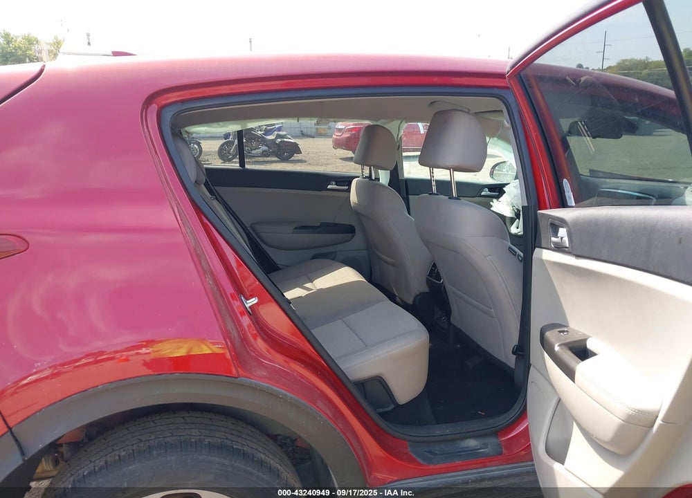 2020 KIA SPORTAGE LX VIN: KNDPMCAC4L7802866