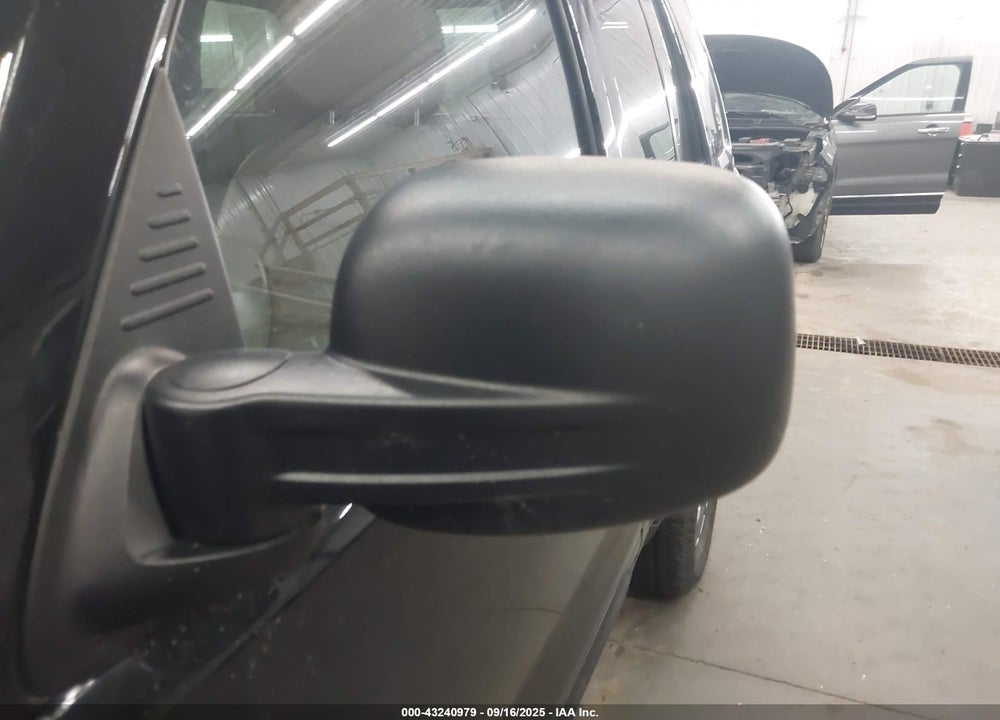 2002 JEEP LIBERTY LIMITED EDITION VIN: 1J4GL58K22W143065