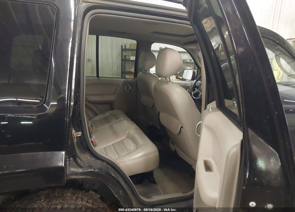 2002 JEEP LIBERTY LIMITED EDITION VIN: 1J4GL58K22W143065