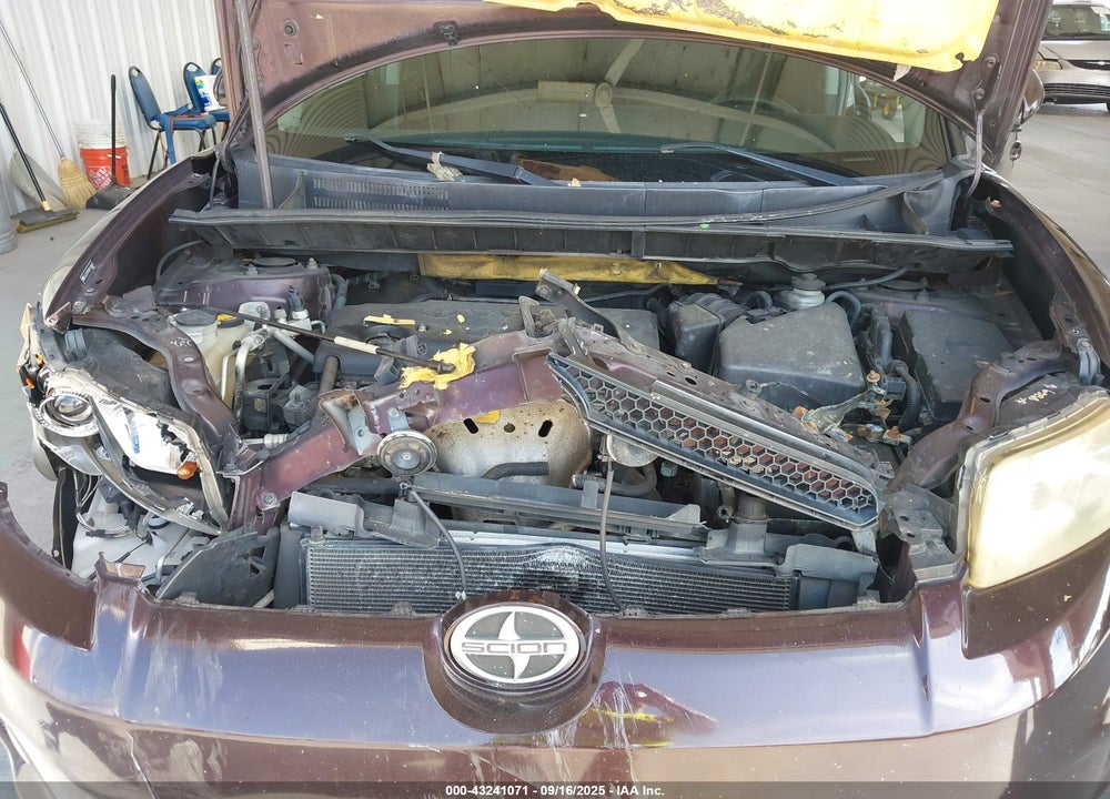 2011 SCION XB VIN: JTLZE4FE0B1126041