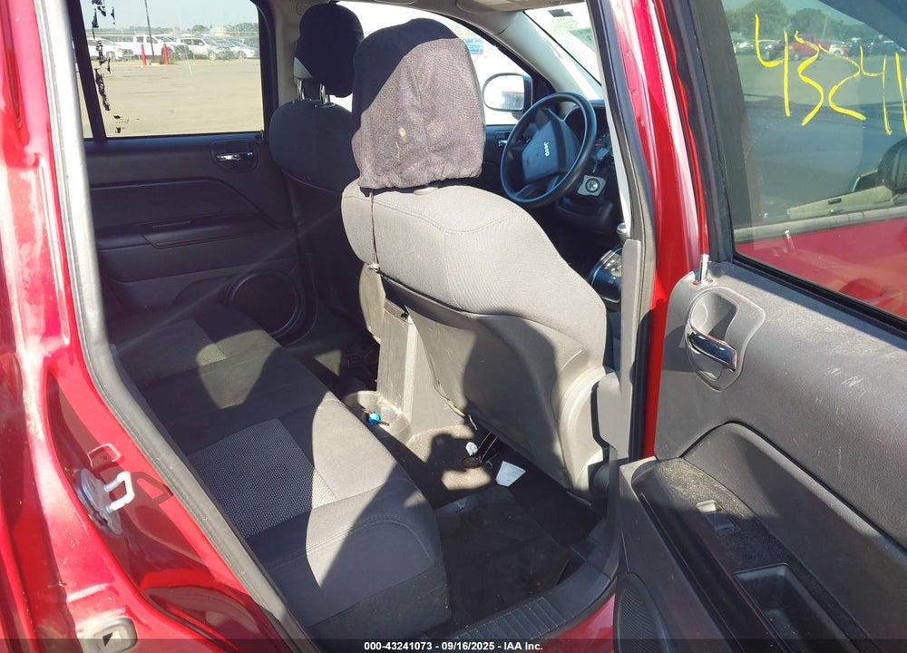 2010 JEEP COMPASS VIN: 1J4NF1FB0AD620094