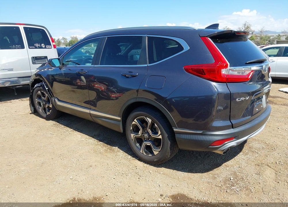 2018 HONDA CR-V VIN: 7FARW2H93JE083645