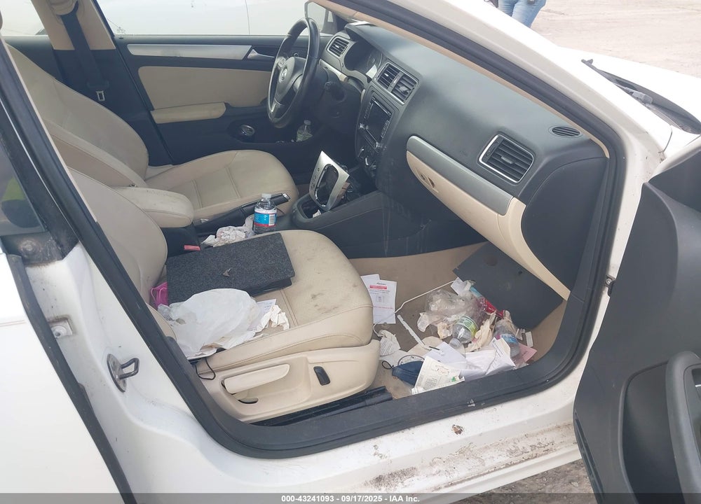 2014 VOLKSWAGEN JETTA VIN: 3VWD07AJ7EM386905