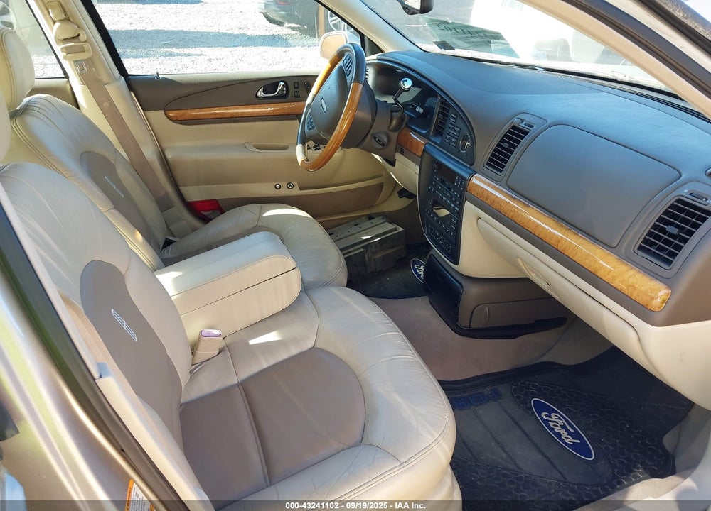 2002 LINCOLN CONTINENTAL VIN: 1LNHM97V82Y699150