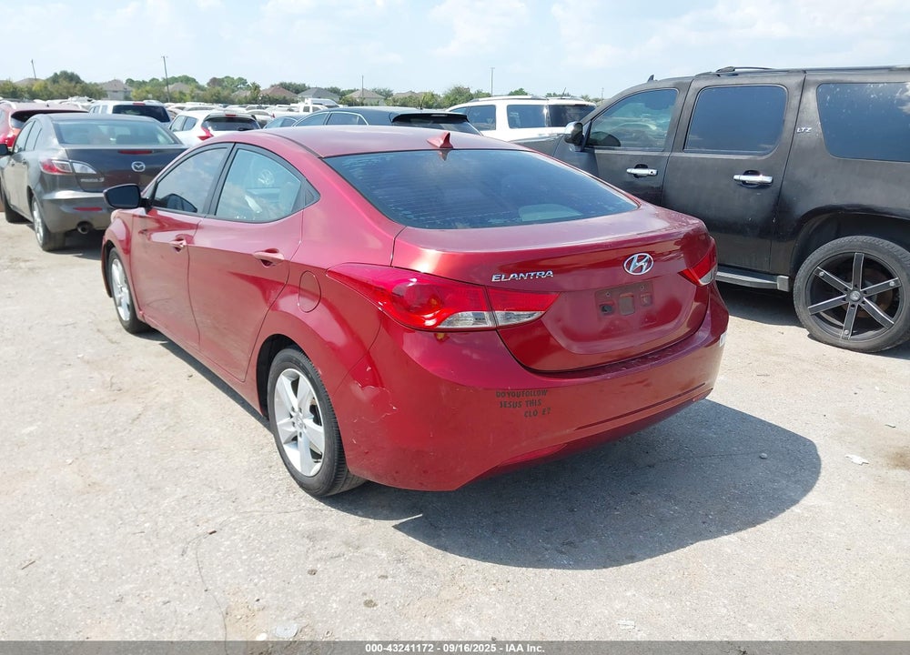 2013 HYUNDAI ELANTRA VIN: 5NPDH4AE3DH312396