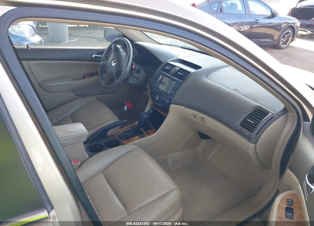 2004 HONDA ACCORD 3.0 EX VIN: 1HGCM66854A053506