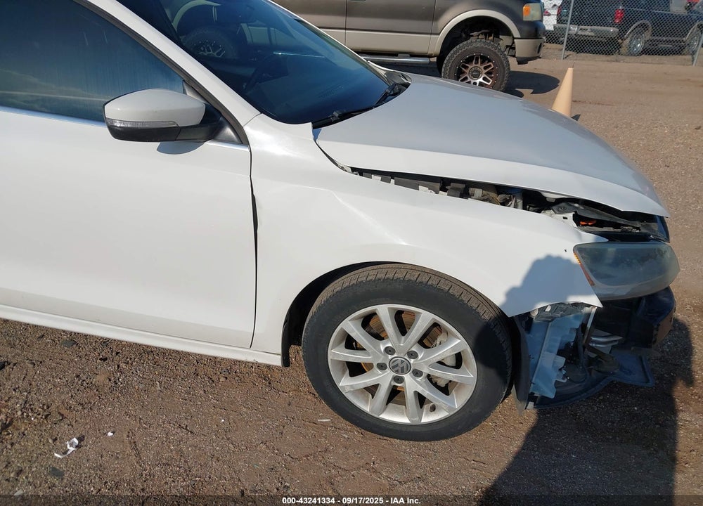 2013 VOLKSWAGEN JETTA VIN: 3VWDP7AJ5DM393071