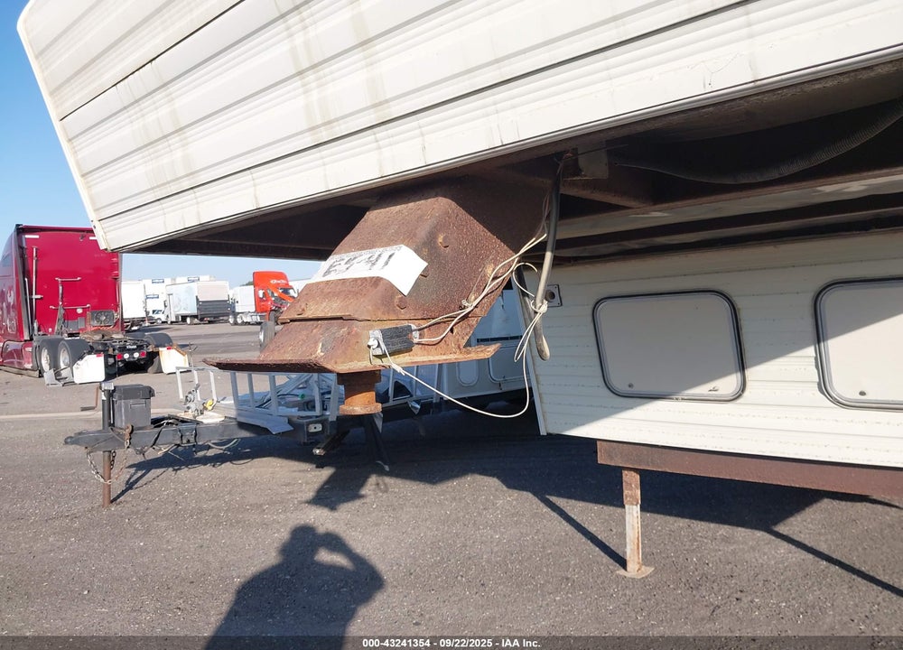 1994 COBRA SAND PIPER 30FT CAMPER 5TH WHEE VIN: 1CATP29WXRC002374