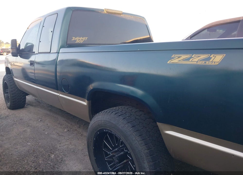 1996 GMC SIERRA K1500 VIN: 2GTEK19R3T1544136
