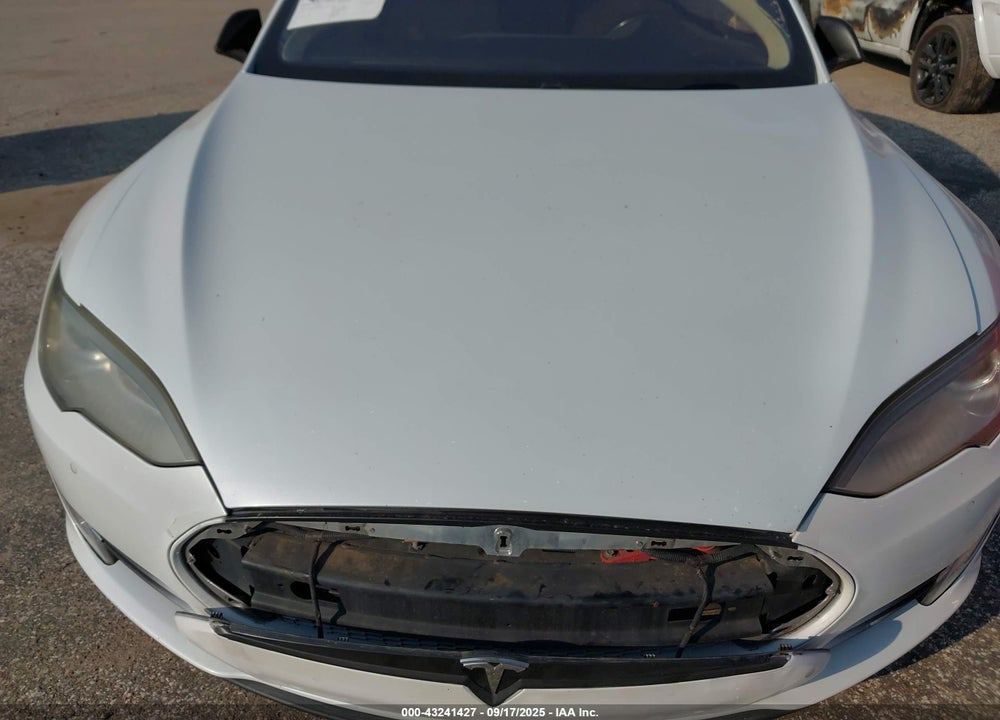2015 TESLA MODEL S 70D/85D/P85D VIN: 5YJSA1S22FF082785