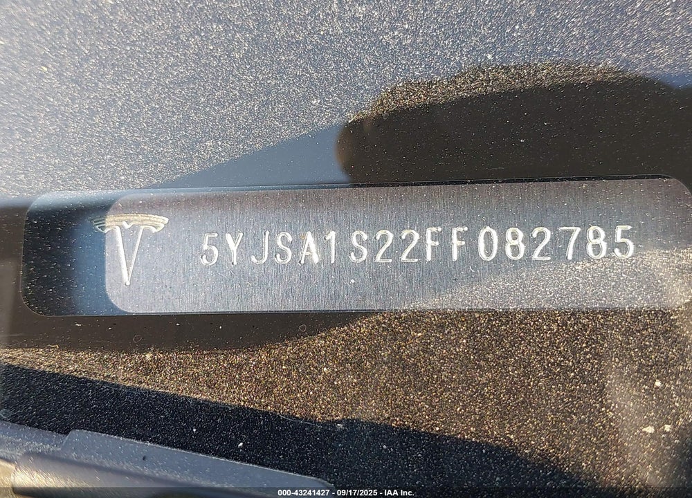 2015 TESLA MODEL S 70D/85D/P85D VIN: 5YJSA1S22FF082785
