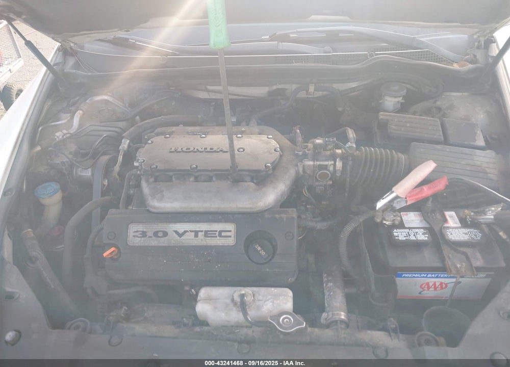 2004 HONDA ACCORD 3.0 EX VIN: 1HGCM66584A064019