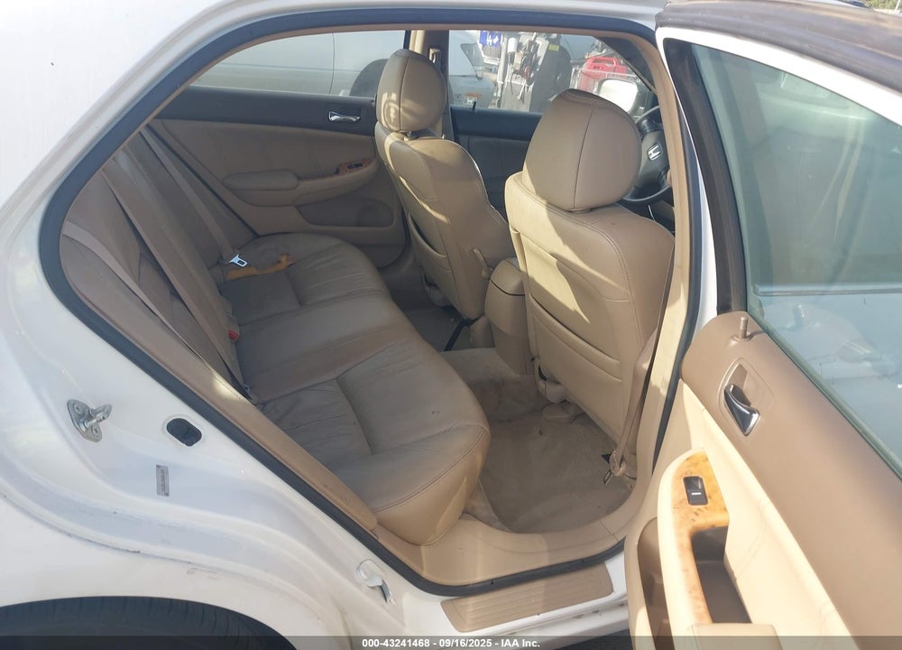 2004 HONDA ACCORD 3.0 EX VIN: 1HGCM66584A064019