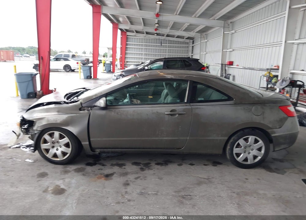 2008 HONDA CIVIC VIN: 2HGFG12698H565675