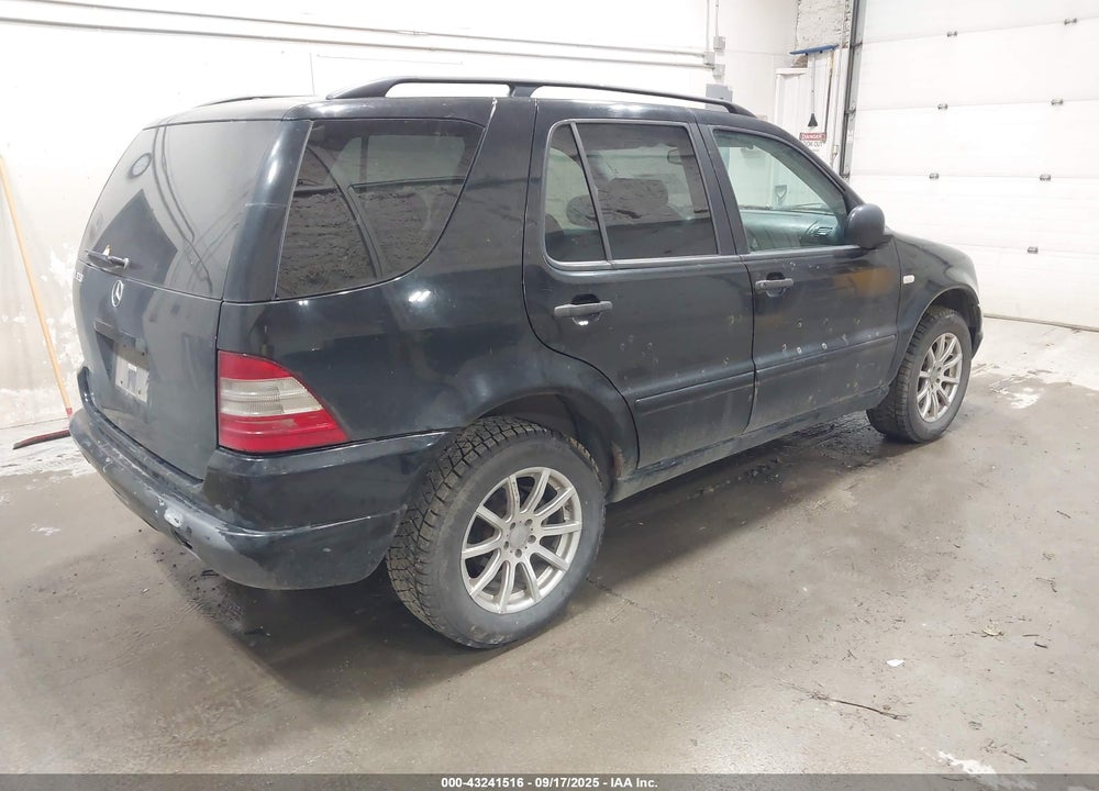 1999 MERCEDES-BENZ ML 320 VIN: 4JGAB54E7XA141858