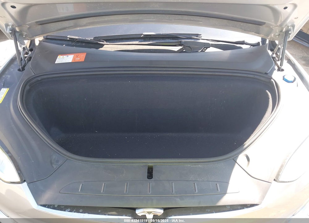 2016 TESLA MODEL X VIN: 5YJXCBE4XGF007823